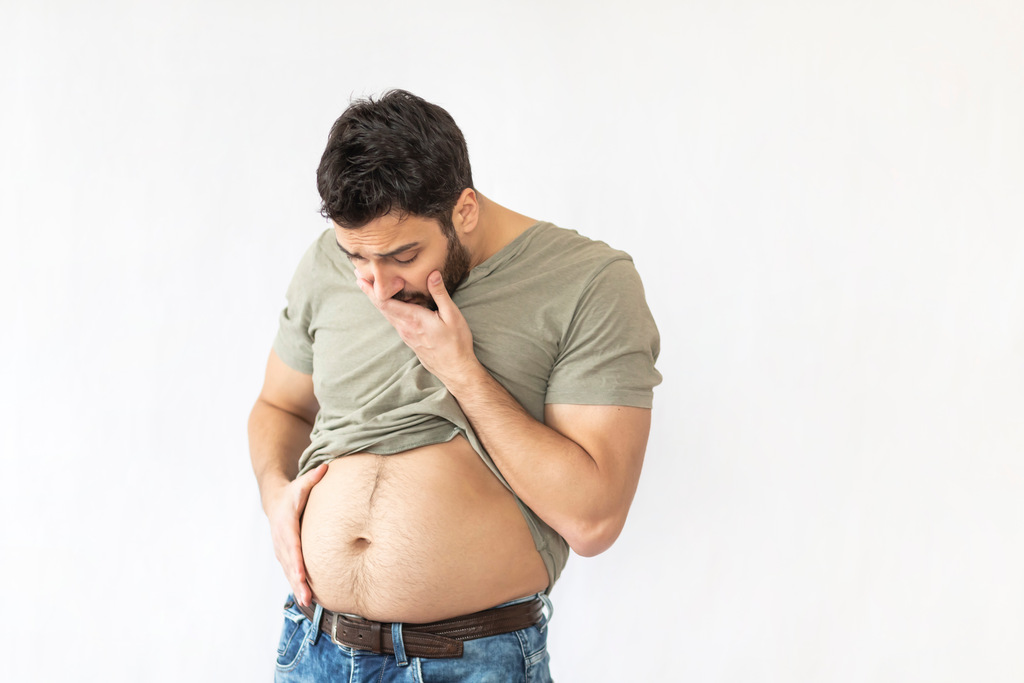 Barriga inchada: o que é, causas e como aliviar o desconforto